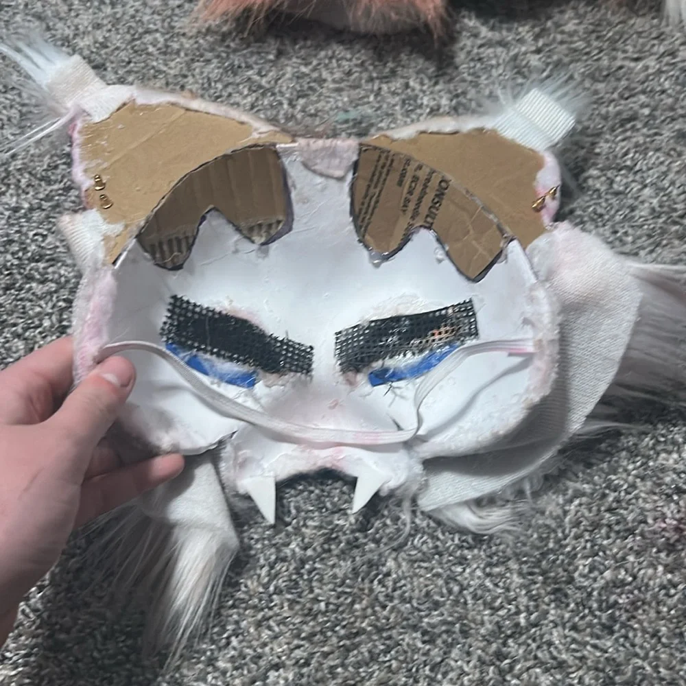 Cat mask
